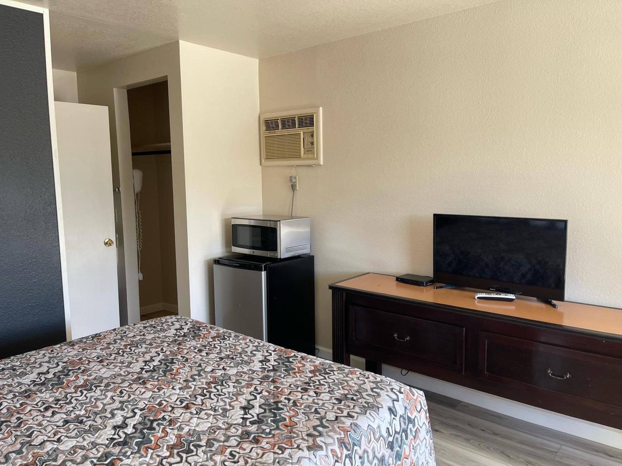 Soledad Motel 8 Экстерьер фото